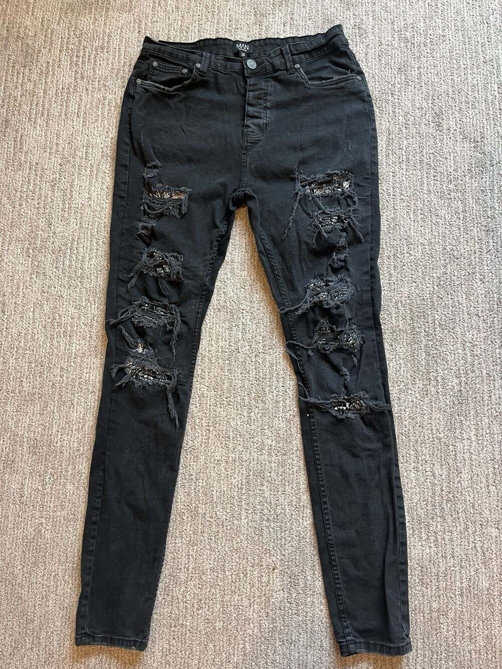 boohooMAN Black Distressed Skinny Jeans with Bandana Underlay Patches